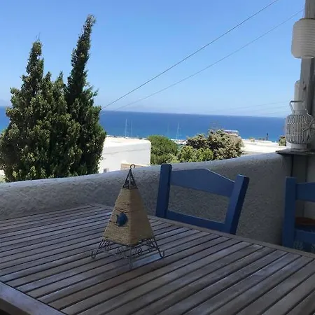 Yria Apartment *